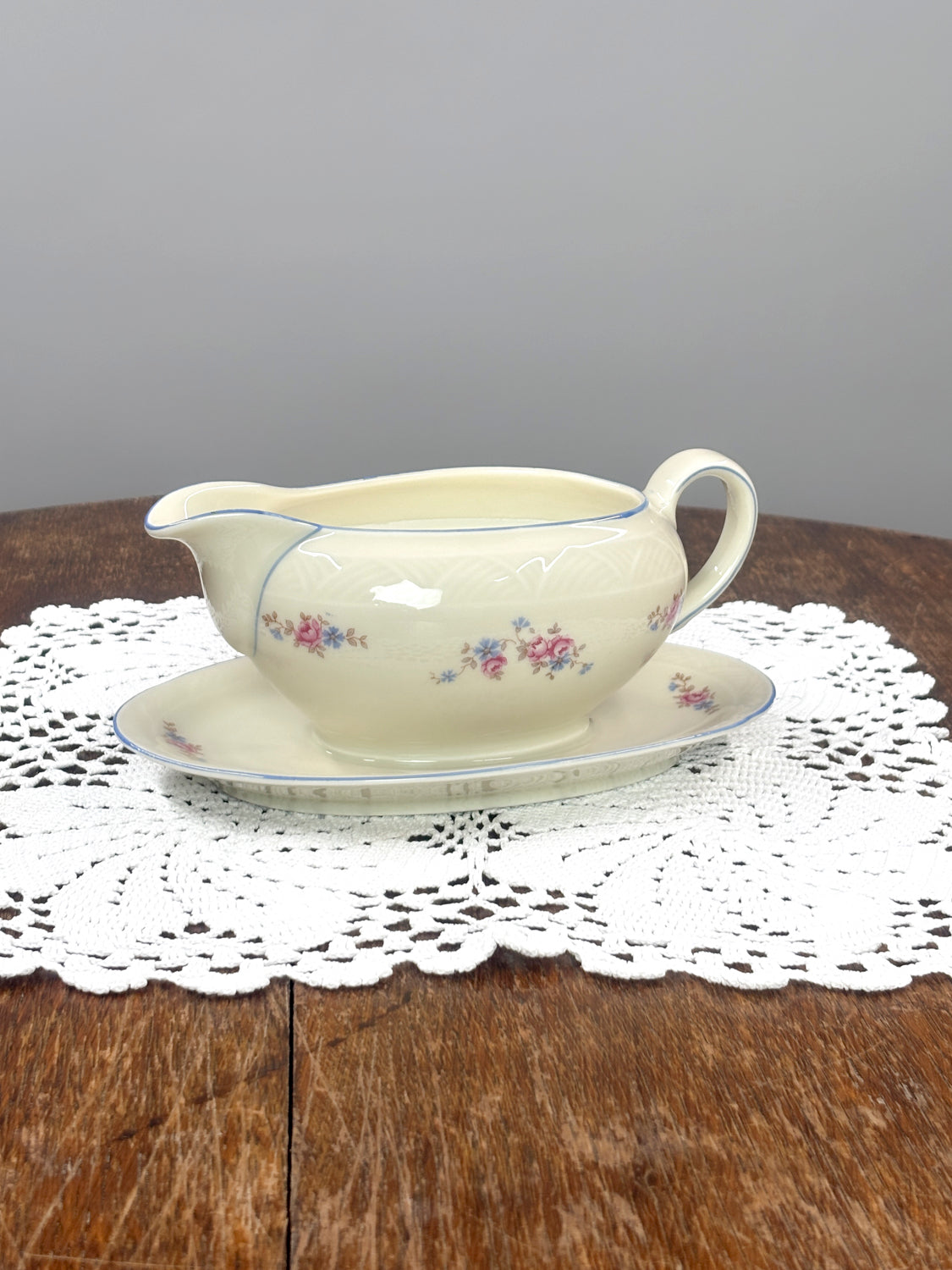 Vintage Gravy boat candle