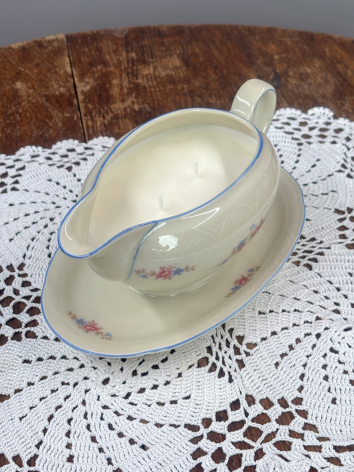 Vintage Gravy boat candle