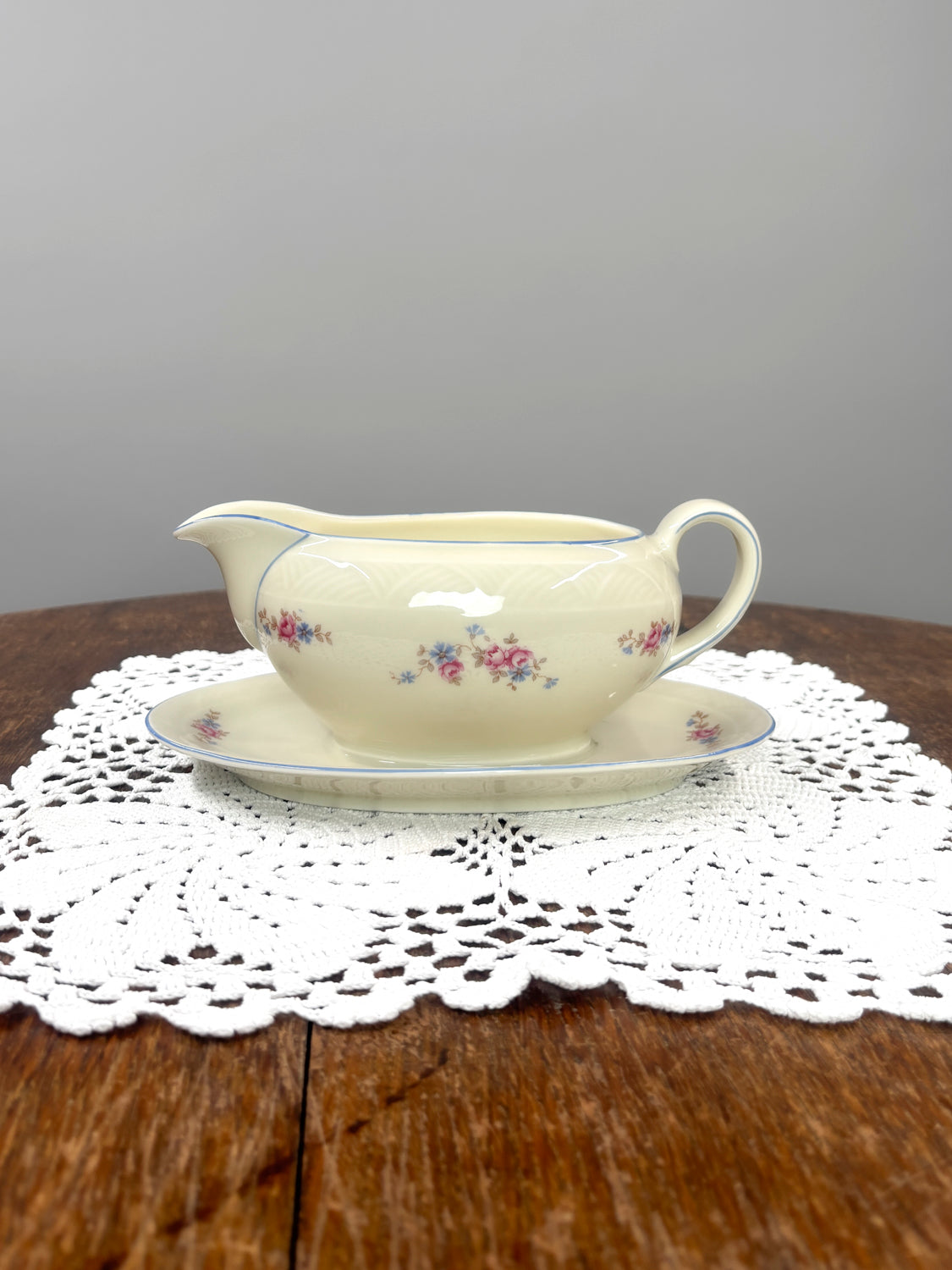 Vintage Gravy boat candle