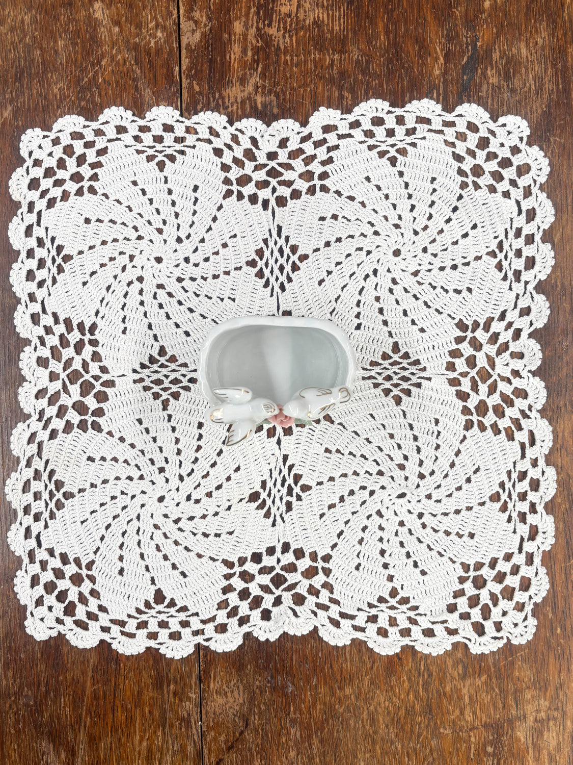 Porcelain trinket holder basket with doves and gold detailing